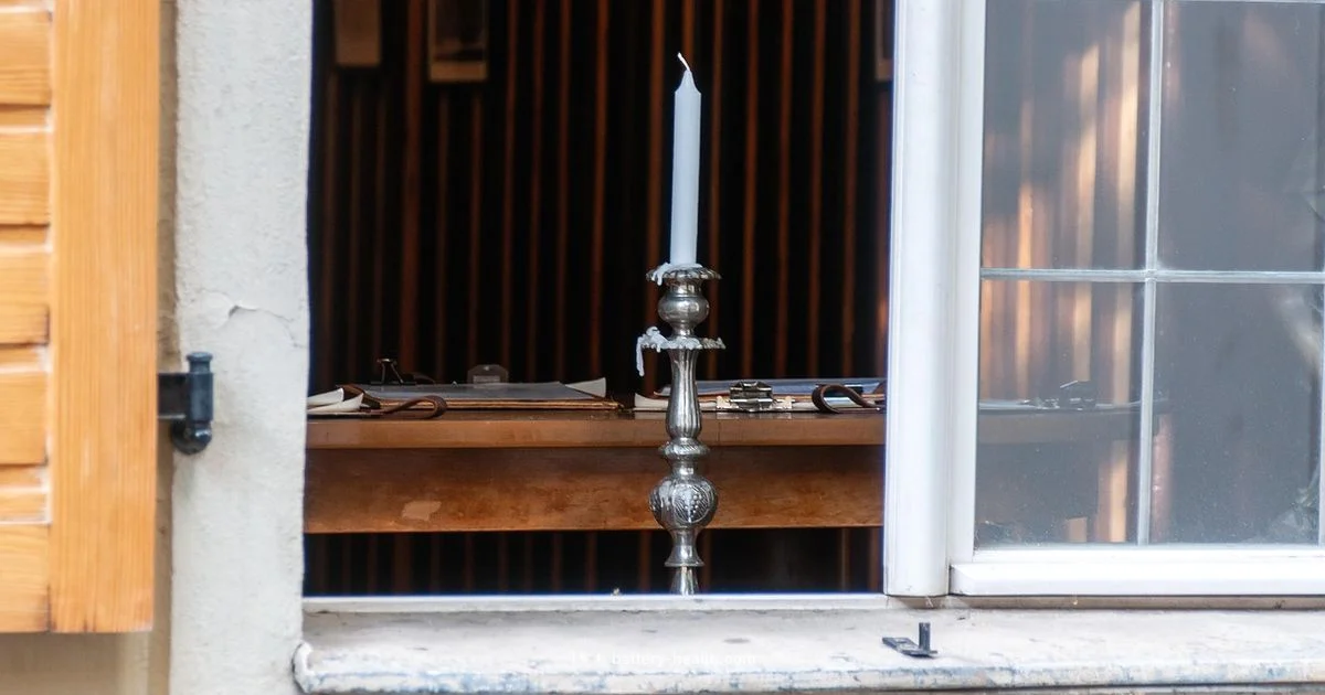 Window Candles Guide - Battery Health